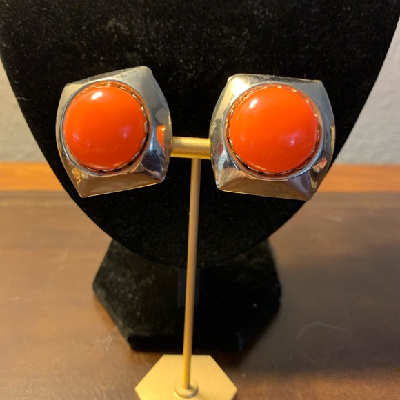 Vintage Earrings & Pin Jewelry Set 🚀CLOSET CLEAROUT DAY🚀 - Picture 3 of 9